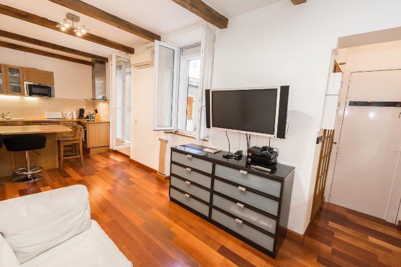 Abbesses Montmartre Apartment Paris Zimmer foto